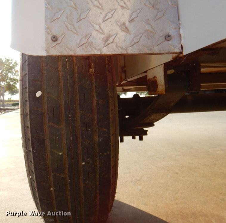 image for item MK9586 2017 C&M  enclosed cargo trailer