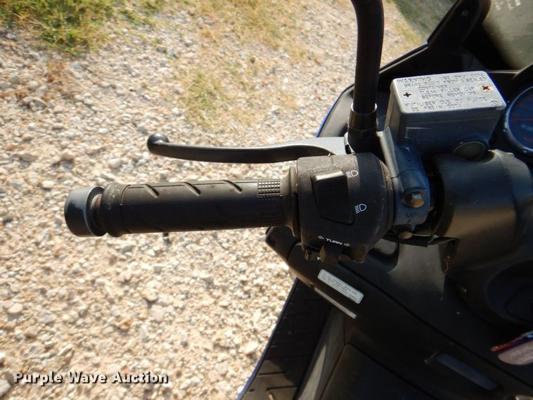 image for item MK9587 2006 Honda Reflex  scooter