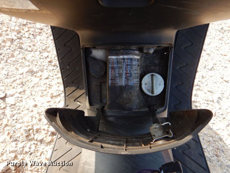 image for item MK9587 2006 Honda Reflex  scooter