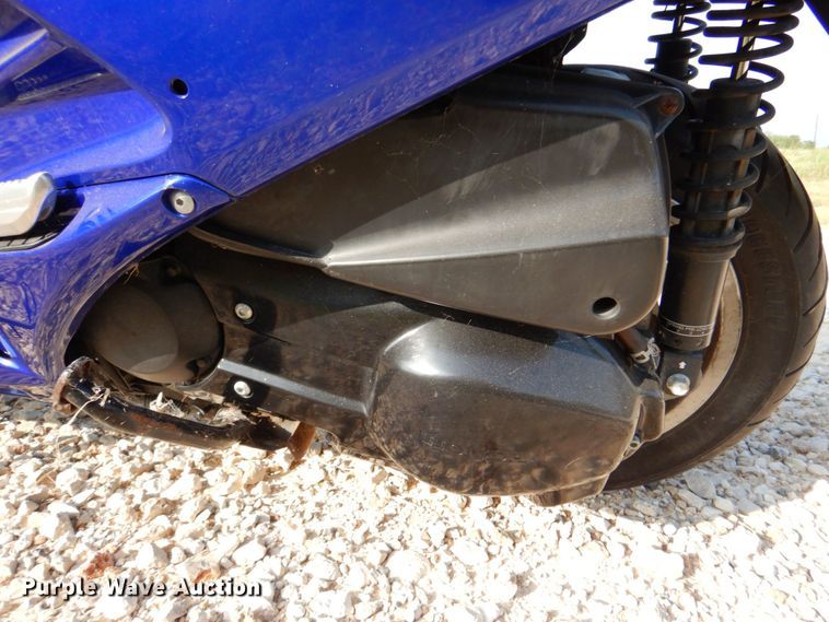 image for item MK9587 2006 Honda Reflex  scooter