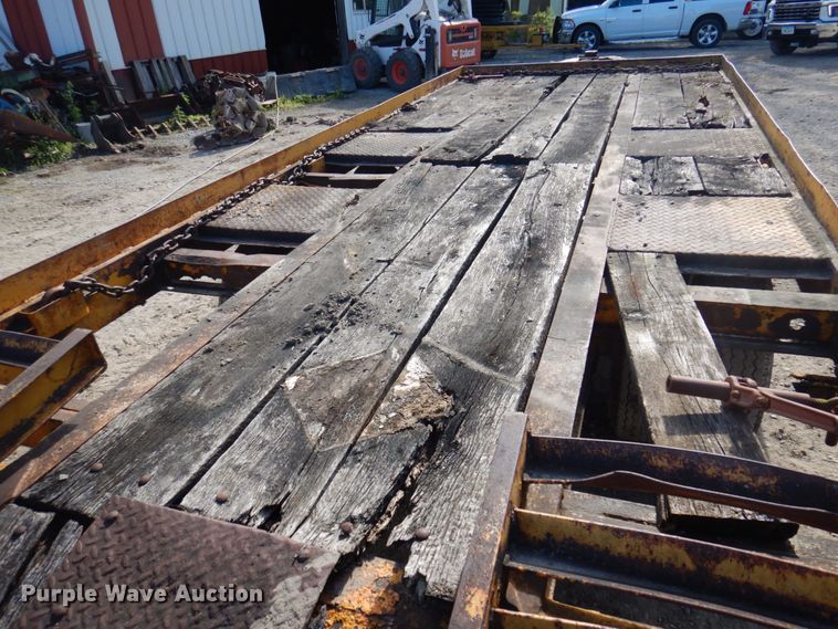 image for item MU9646 1980 Miller  equipment trailer