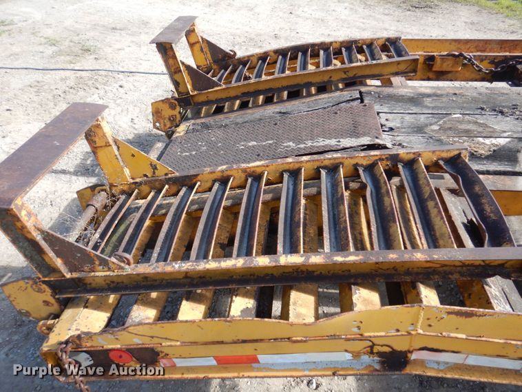 image for item MU9646 1980 Miller  equipment trailer