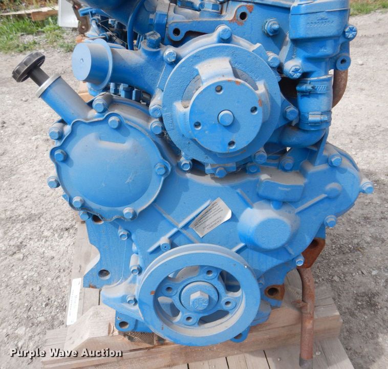 image for item MU9670 New Holland  engine