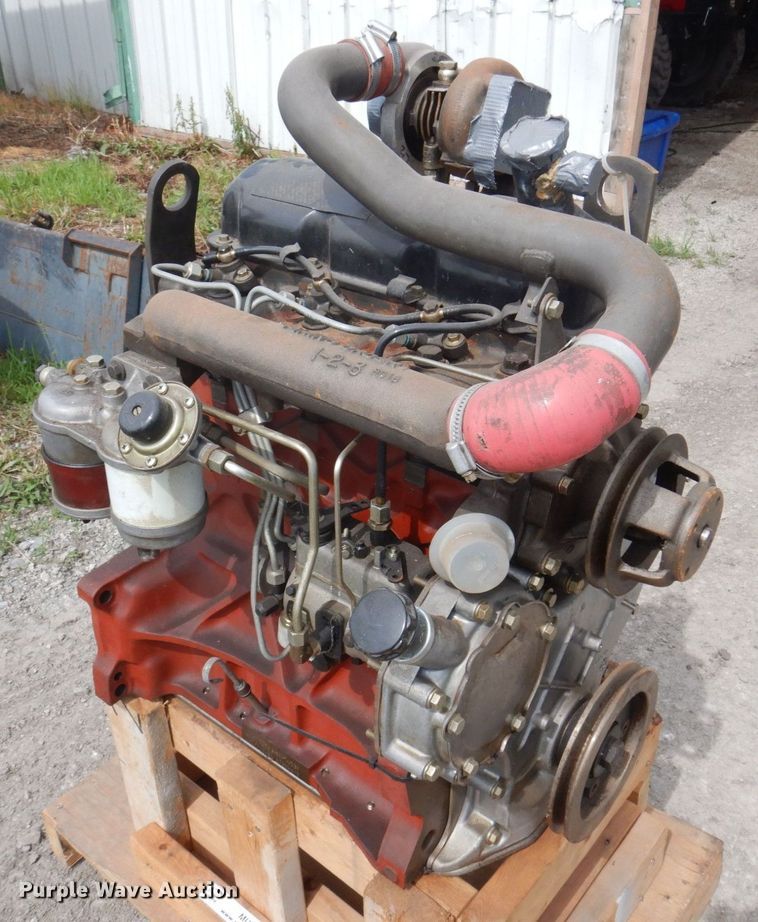 image for item MU9671 New Holland  engine