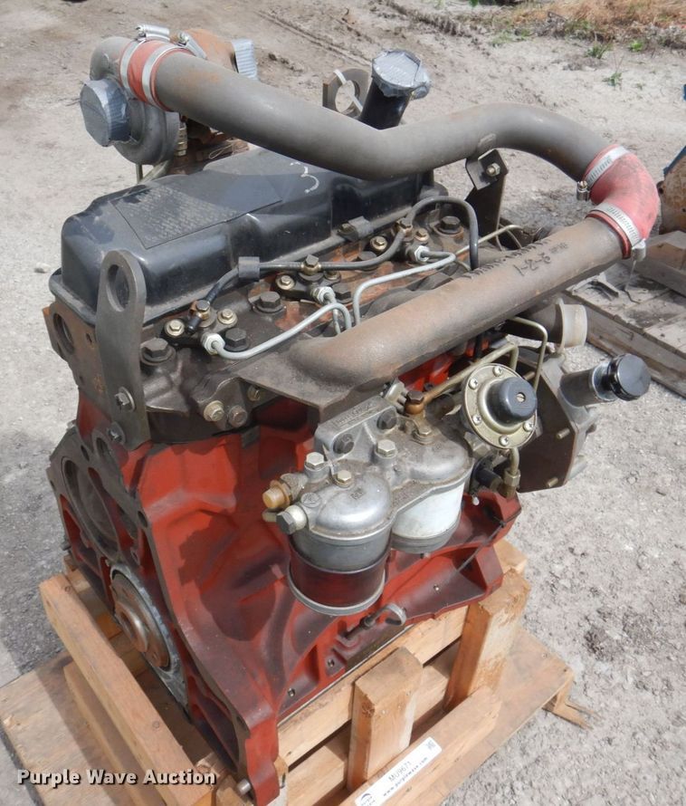 image for item MU9671 New Holland  engine