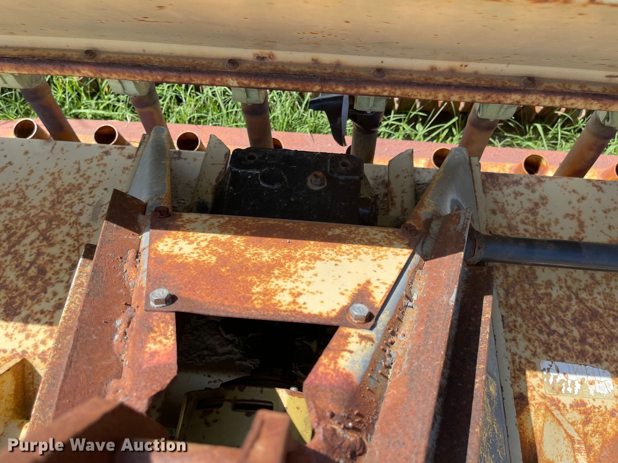 Land Pride 1572 seeder in Gas, KS Item LF9237 sold Purple Wave