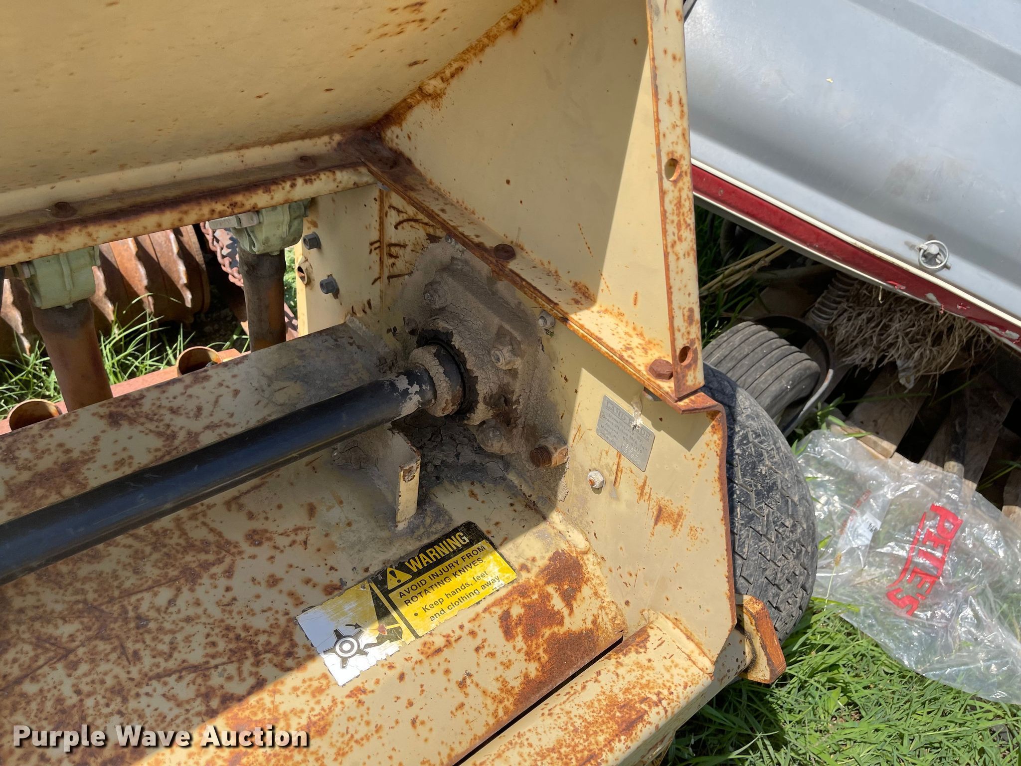 Land Pride 1572 seeder in Gas, KS Item LF9237 sold Purple Wave