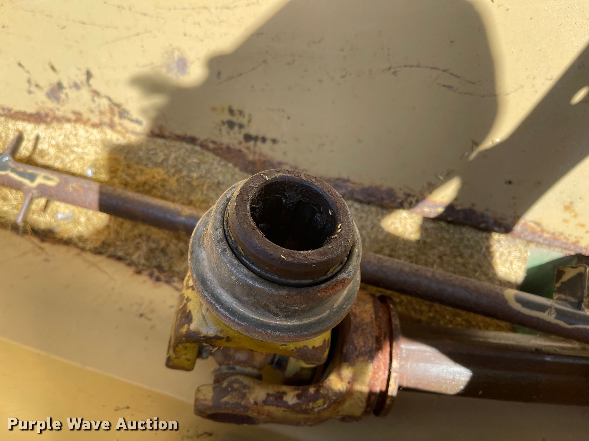 Land Pride 1572 seeder in Gas, KS Item LF9237 sold Purple Wave