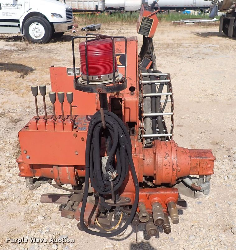 image for item DC4003 1994 Ditch Witch JT2510  directional boring unit