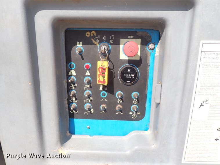 image for item DC4004 2004 Genie S-65  boom lift