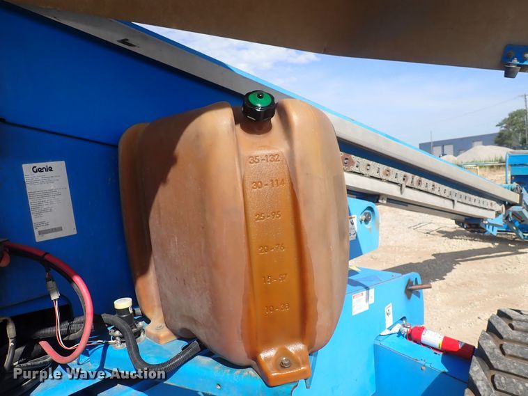 image for item DC4004 2004 Genie S-65  boom lift