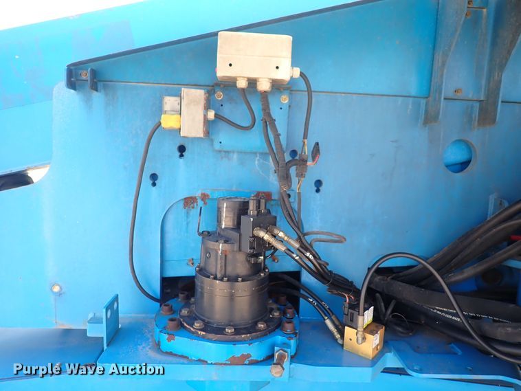 image for item DC4004 2004 Genie S-65  boom lift