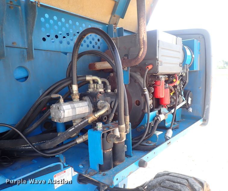 image for item DC4004 2004 Genie S-65  boom lift