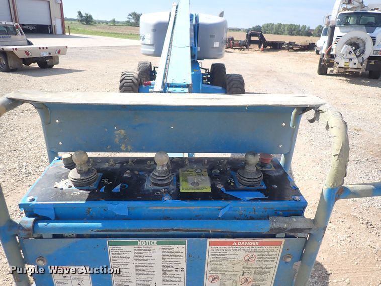 image for item DC4004 2004 Genie S-65  boom lift