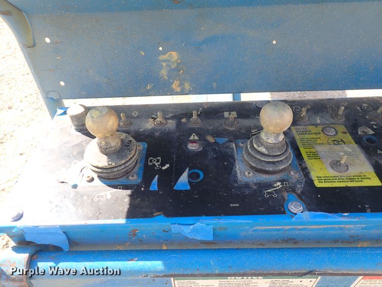 image for item DC4004 2004 Genie S-65  boom lift