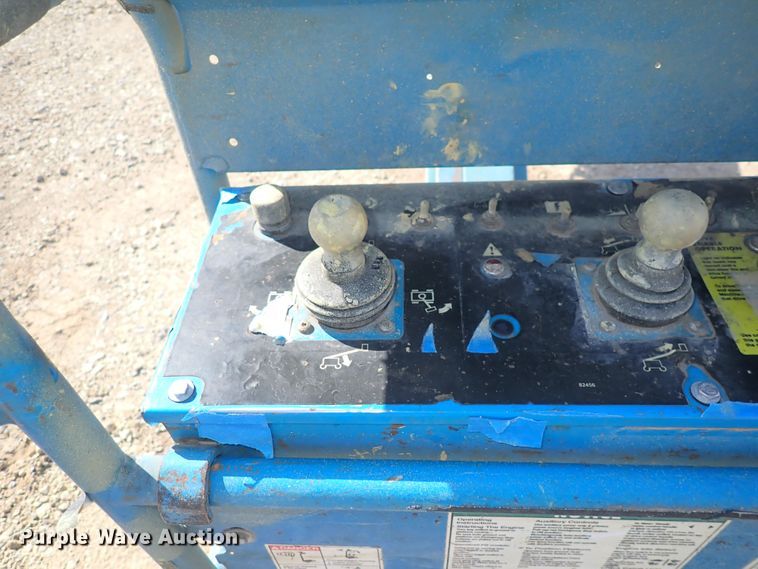 image for item DC4004 2004 Genie S-65  boom lift
