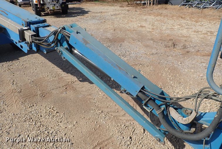 image for item DC4004 2004 Genie S-65  boom lift