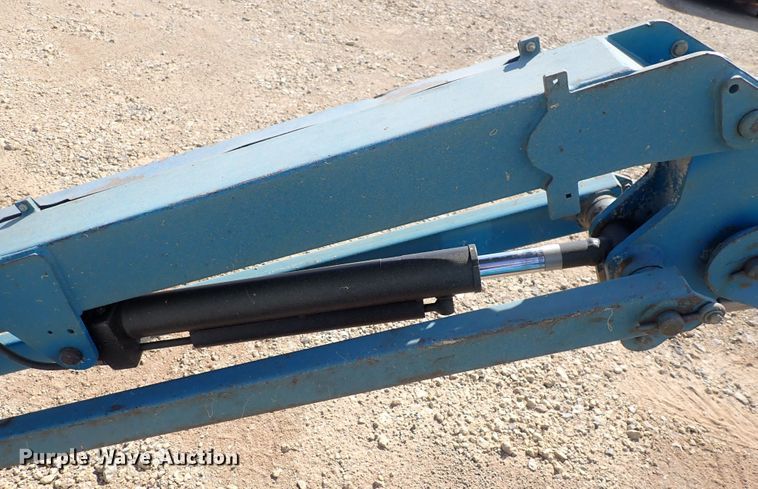 image for item DC4004 2004 Genie S-65  boom lift