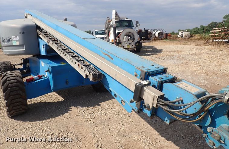 image for item DC4004 2004 Genie S-65  boom lift
