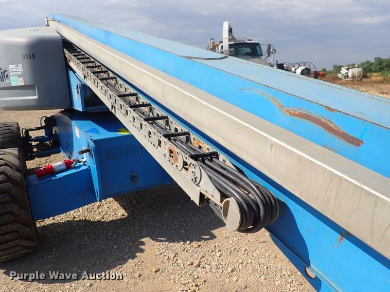 image for item DC4004 2004 Genie S-65  boom lift