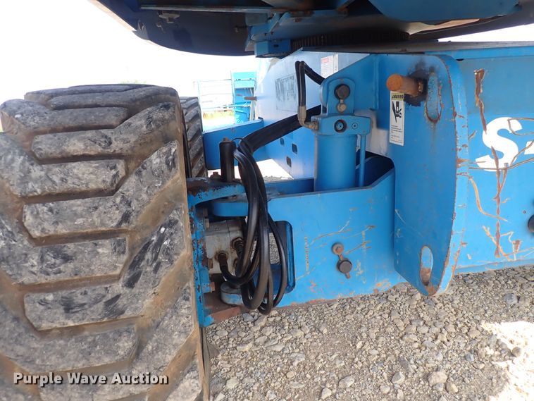 image for item DC4004 2004 Genie S-65  boom lift