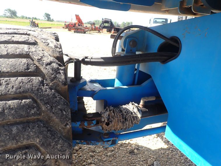 image for item DC4004 2004 Genie S-65  boom lift