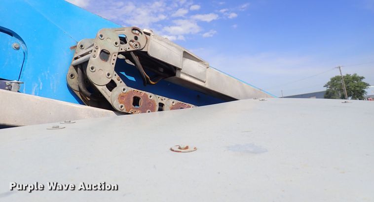 image for item DC4004 2004 Genie S-65  boom lift