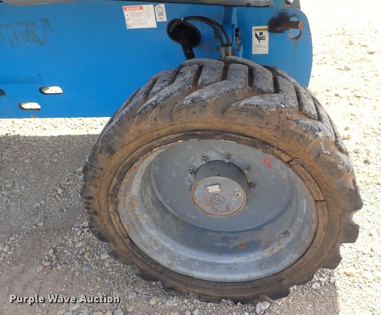 image for item DC4004 2004 Genie S-65  boom lift