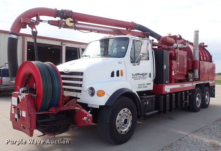 image for item DC4005 2003 Sterling LT7500  sewer jetter truck