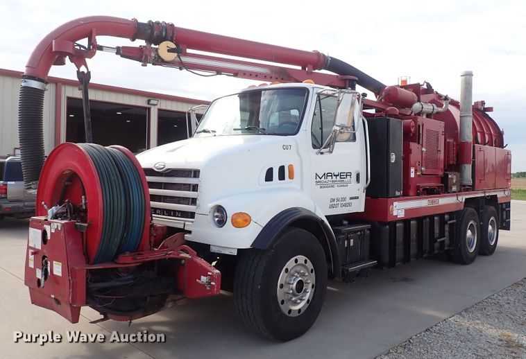 image for item DC4005 2003 Sterling LT7500  sewer jetter truck
