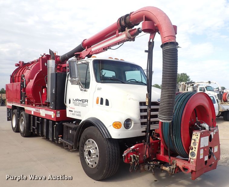 image for item DC4005 2003 Sterling LT7500  sewer jetter truck
