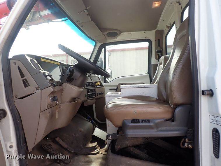 image for item DC4005 2003 Sterling LT7500  sewer jetter truck