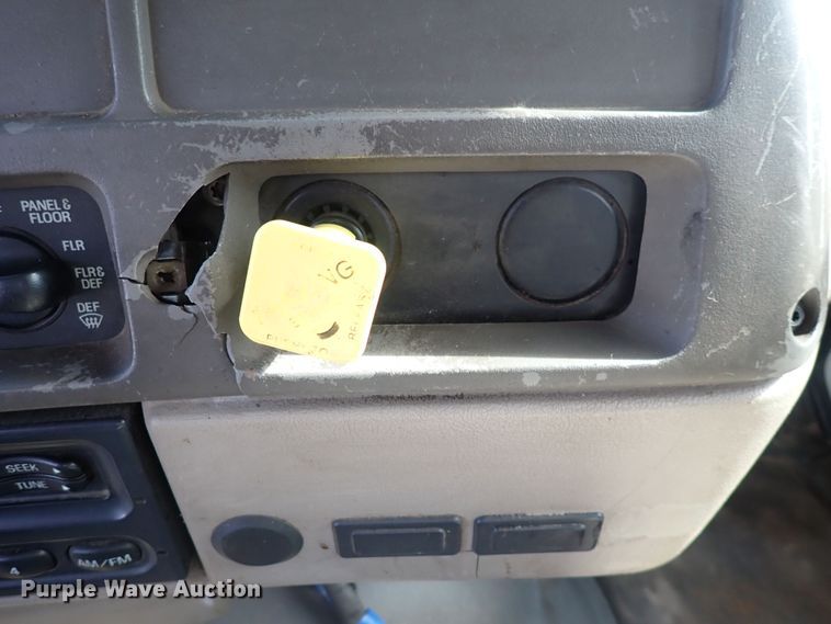 image for item DC4005 2003 Sterling LT7500  sewer jetter truck