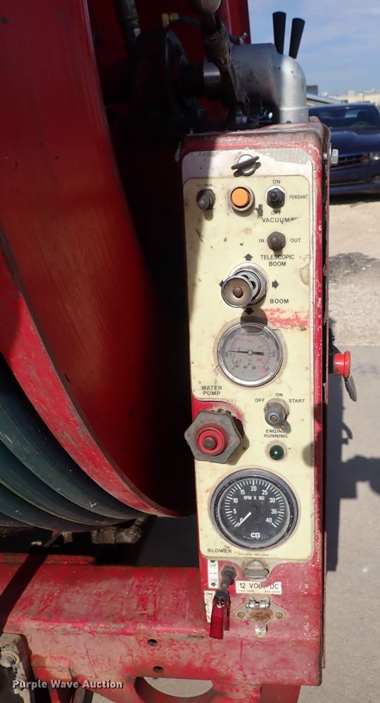 image for item DC4005 2003 Sterling LT7500  sewer jetter truck