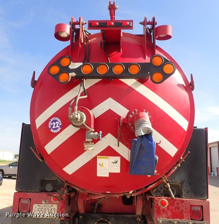 image for item DC4005 2003 Sterling LT7500  sewer jetter truck