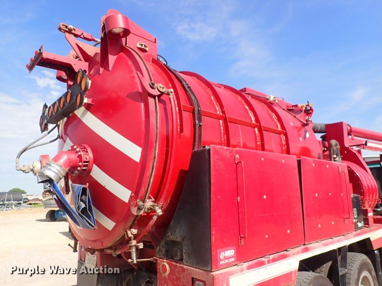 image for item DC4005 2003 Sterling LT7500  sewer jetter truck