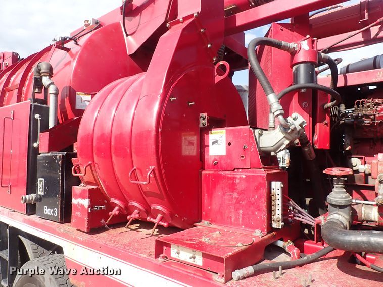 image for item DC4005 2003 Sterling LT7500  sewer jetter truck