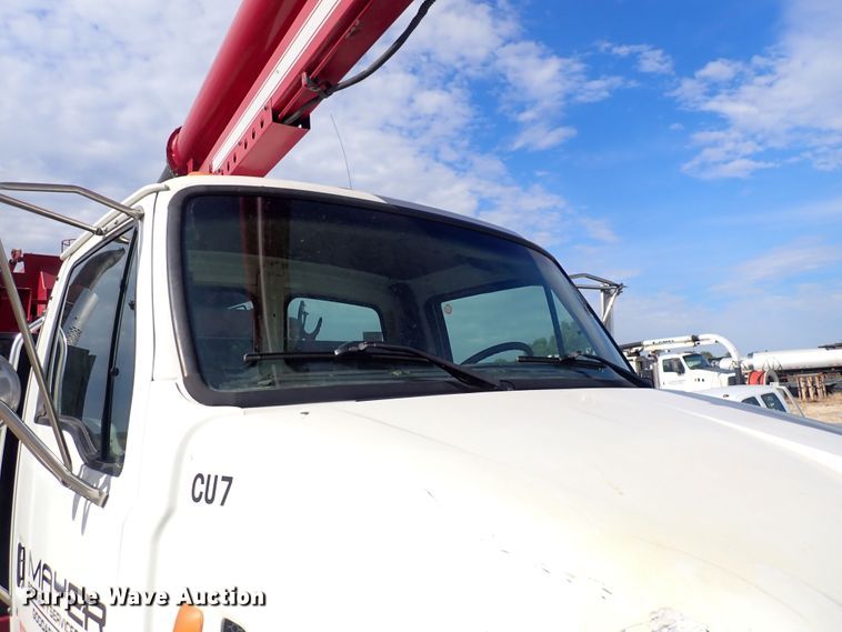 image for item DC4005 2003 Sterling LT7500  sewer jetter truck