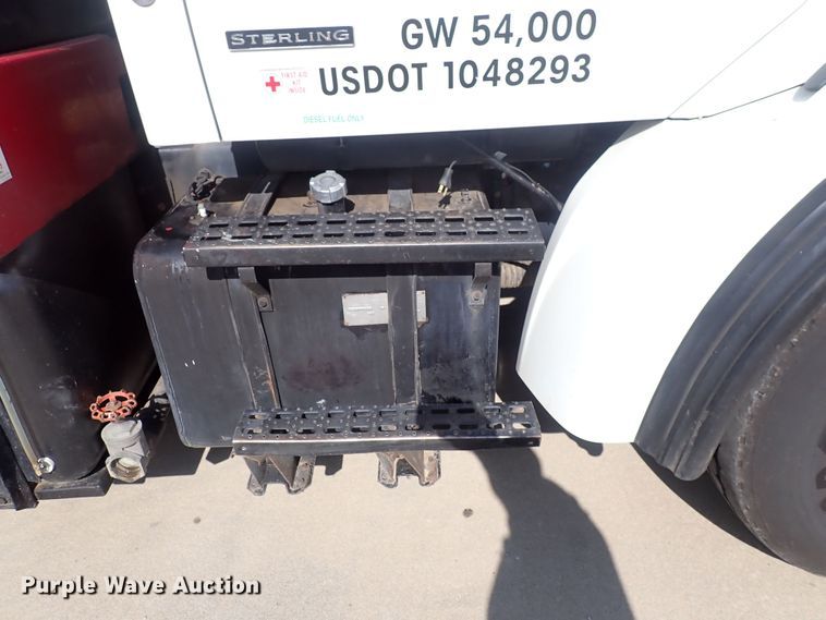 image for item DC4005 2003 Sterling LT7500  sewer jetter truck