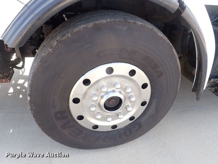 image for item DC4005 2003 Sterling LT7500  sewer jetter truck