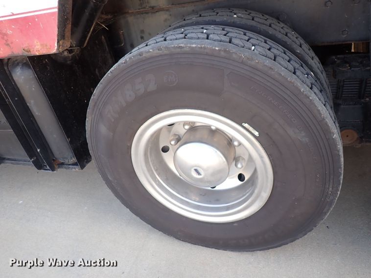 image for item DC4005 2003 Sterling LT7500  sewer jetter truck