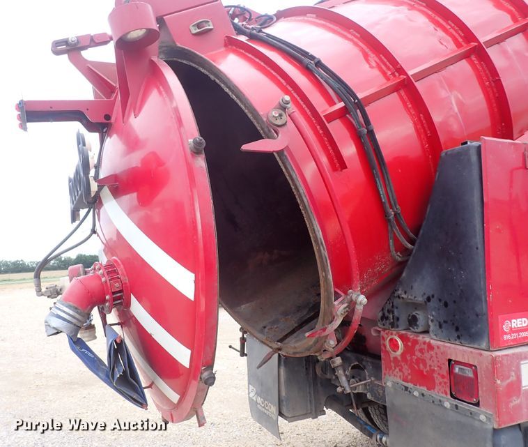 image for item DC4005 2003 Sterling LT7500  sewer jetter truck