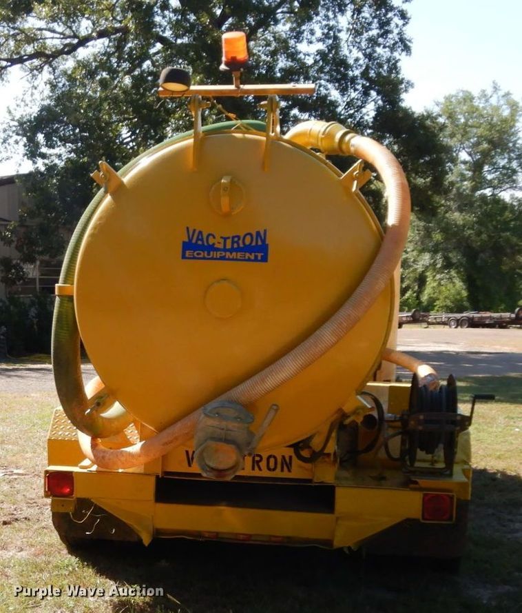 image for item DK0364 2005 Vactron PM850G  vacuum excavator