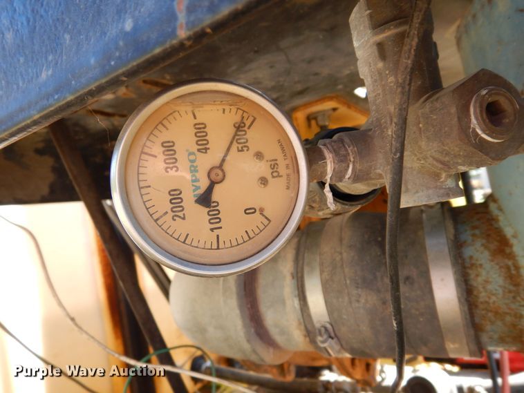 image for item DK0364 2005 Vactron PM850G  vacuum excavator