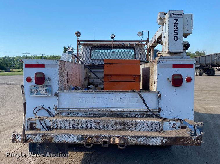 image for item DK6240 1997 International 4700  utility / service truck