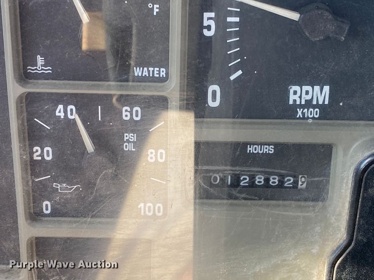 image for item DK6240 1997 International 4700  utility / service truck