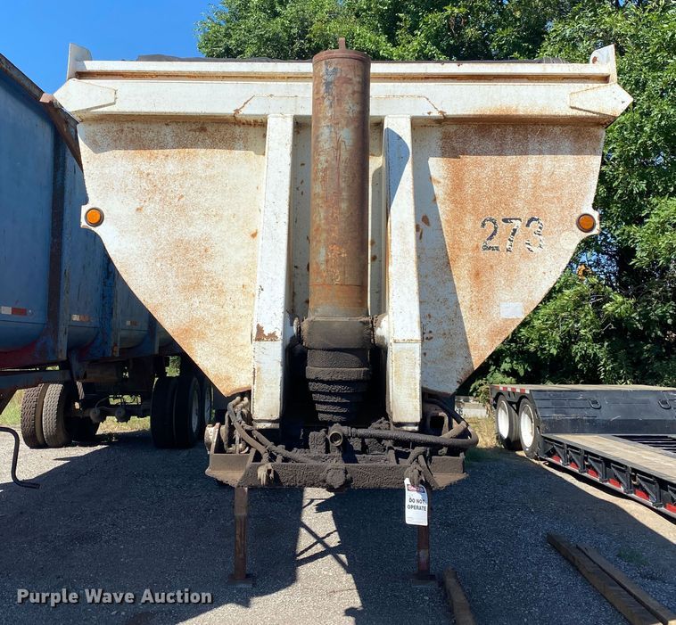 image for item DK6242 1995 APEC  end dump trailer
