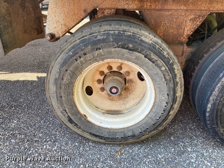 image for item DK6242 1995 APEC  end dump trailer