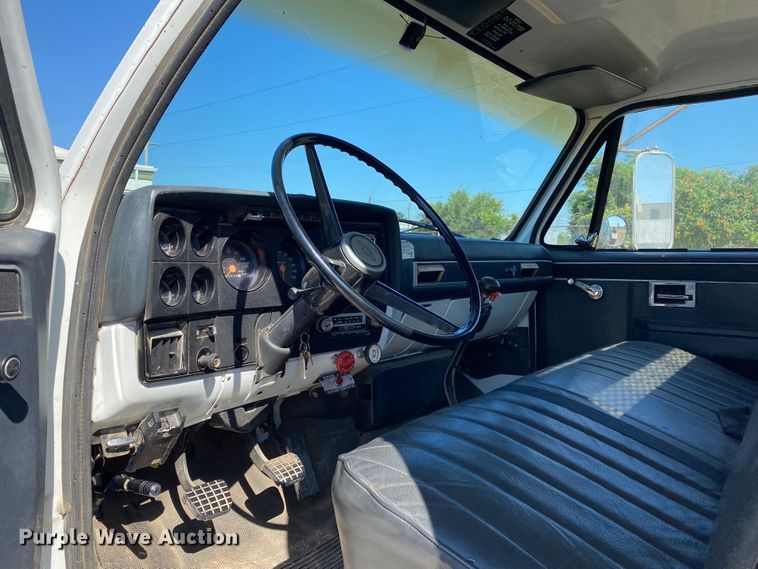 image for item DK6244 1990 Chevrolet C60  dump flatbed truck