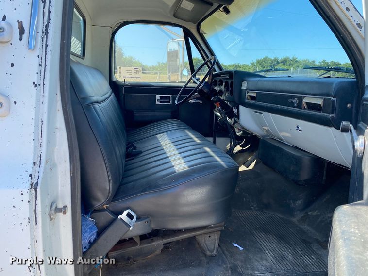 image for item DK6244 1990 Chevrolet C60  dump flatbed truck